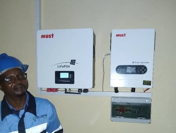 MUST Inverter & Battery